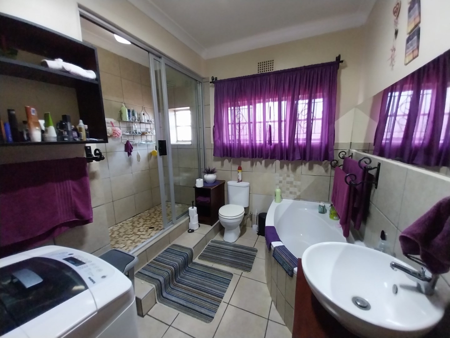 3 Bedroom Property for Sale in Potchefstroom South North West